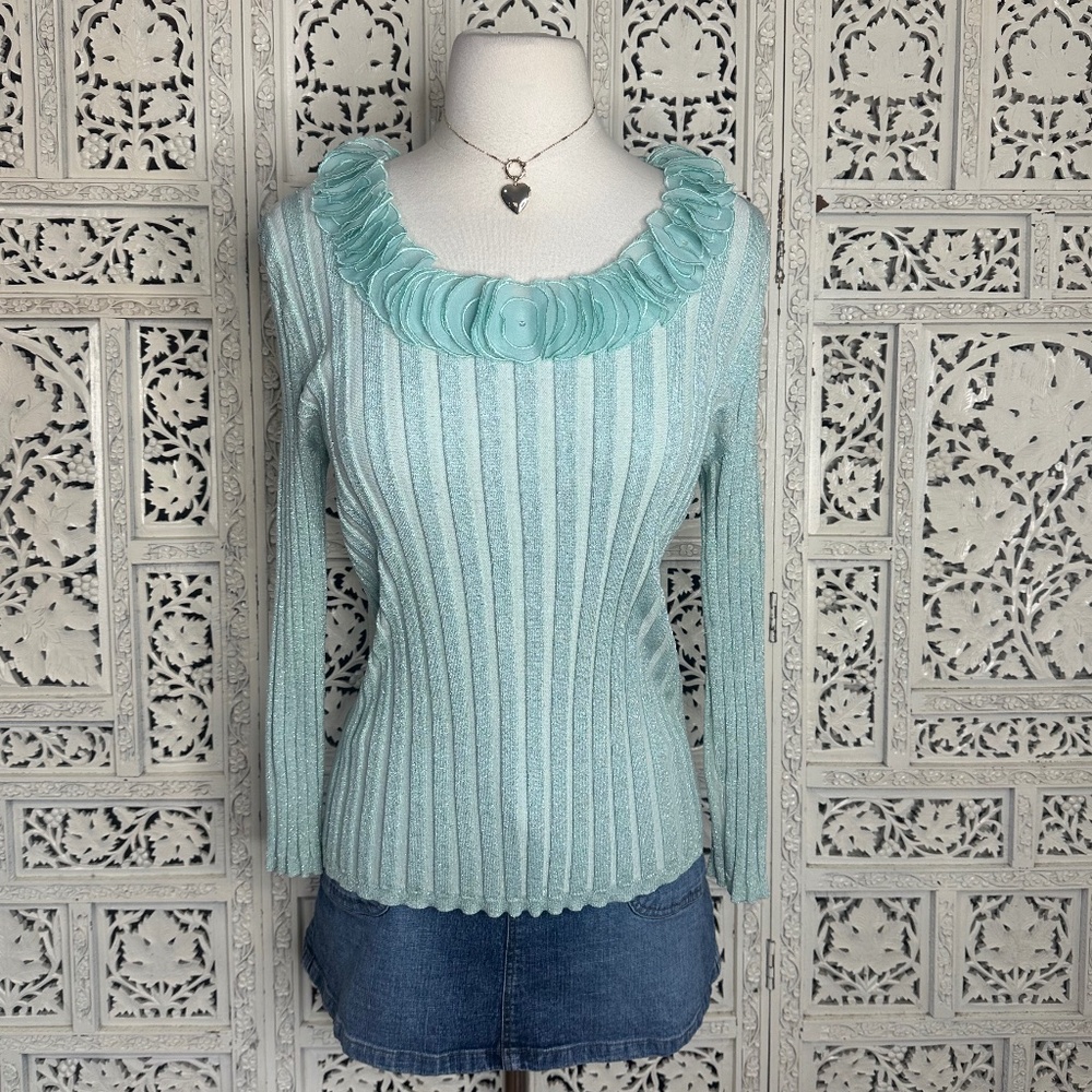 Y2K Lifestyle Sandra King Silk Blend Light Blue Ribbed Shimmer‎ Frilly Sweater